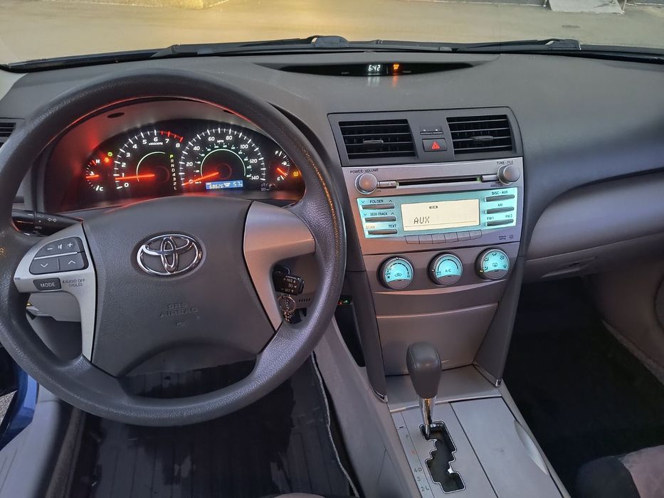 Продам хорошую Тоёту!!!