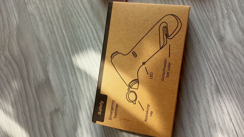 Młotek bezpieczeństwa nowy