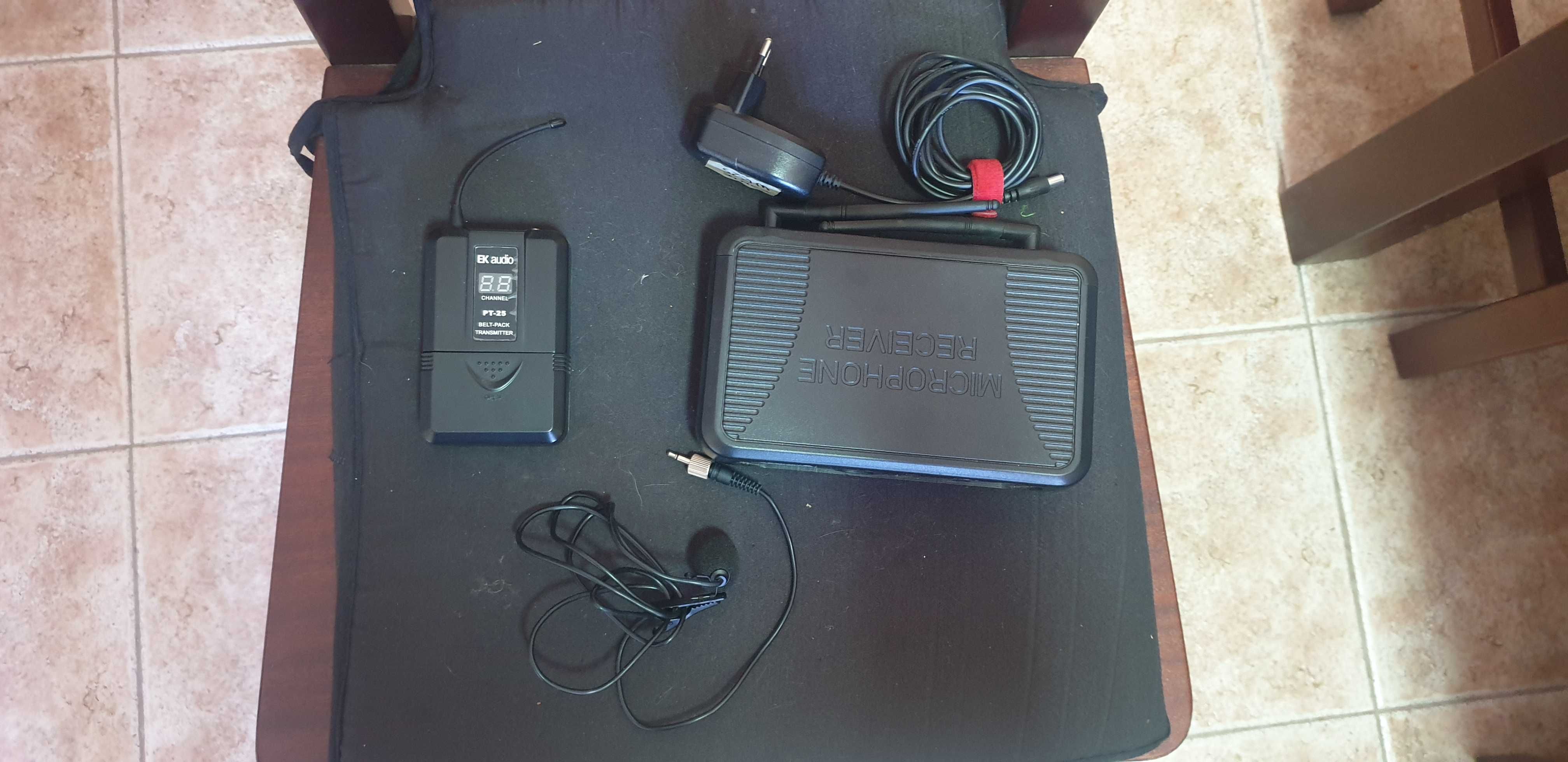 Sistema EK Audio Microfone Lapela Sem Fio