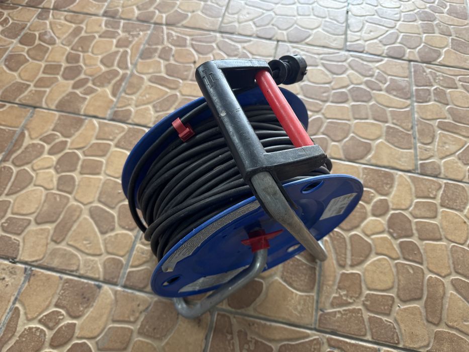 Brennenstuhl przedłużacz bębnowy 50m