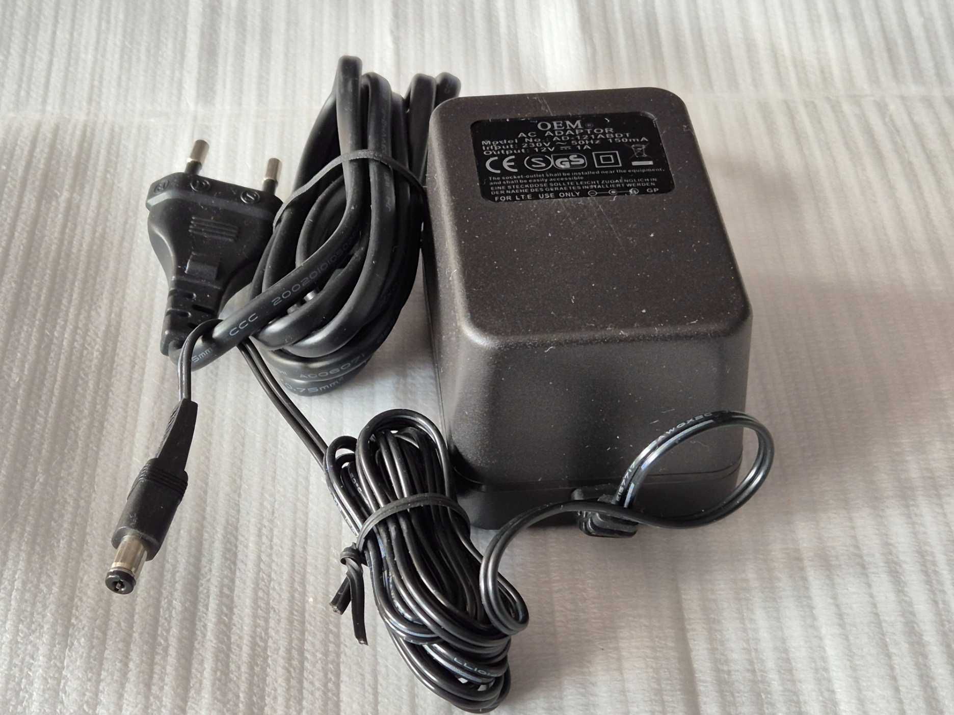 Zasilacz transformatorowy OEM 12 V 1 A DO wkrętarek i nie tylko