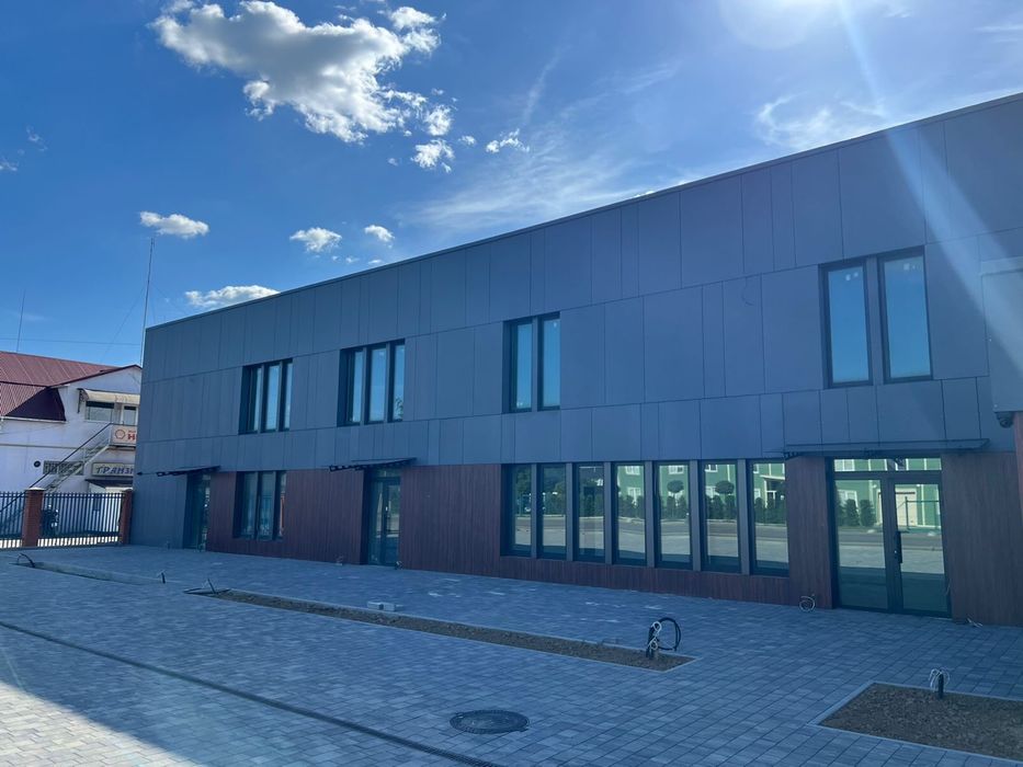 Оренда Крилова-Пряшівська 1ий поверх фасад + 2ий поверх офіси