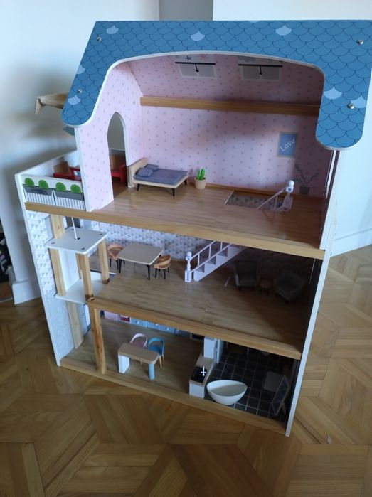 Domek dla lalek duży