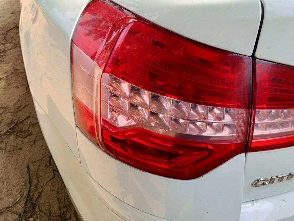 Lampa lewy tył Citroen C5 x7 III sedan