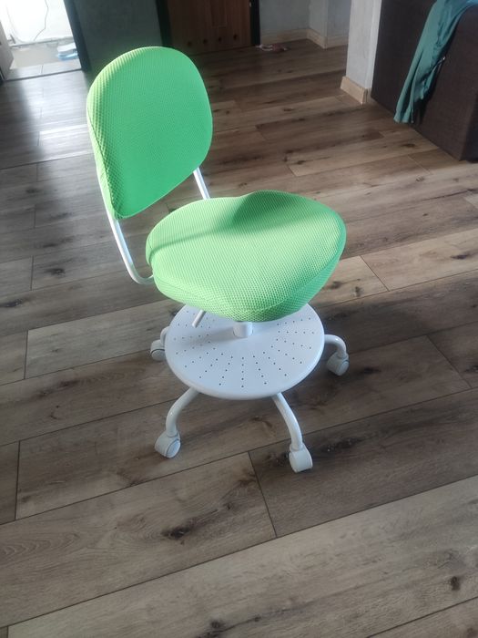 IKEA VIMUND - krzesło obrotowe dziecęcee