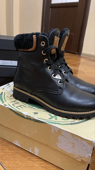 Зимові шкіряні черевики  Panama Jack 36р