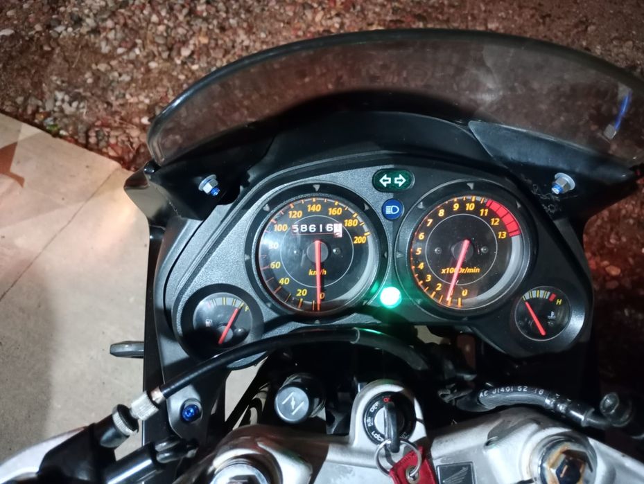 Honda CBR 125 R JC34