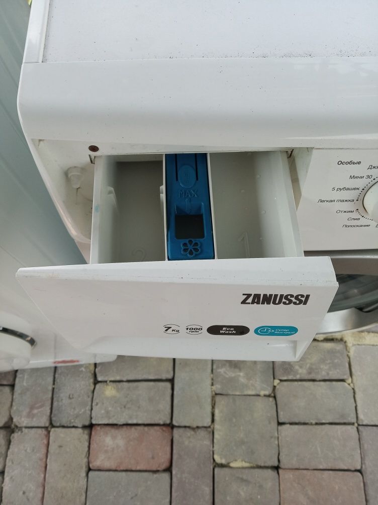 Пральна машина Zanussi 7kg, Samsung 6kg