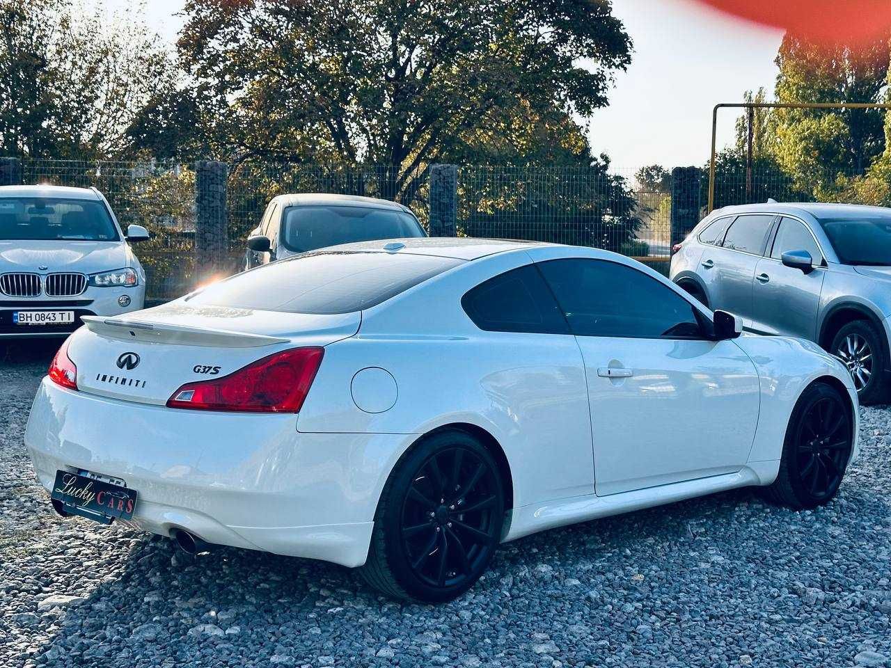 Авто Infiniti G37 2008