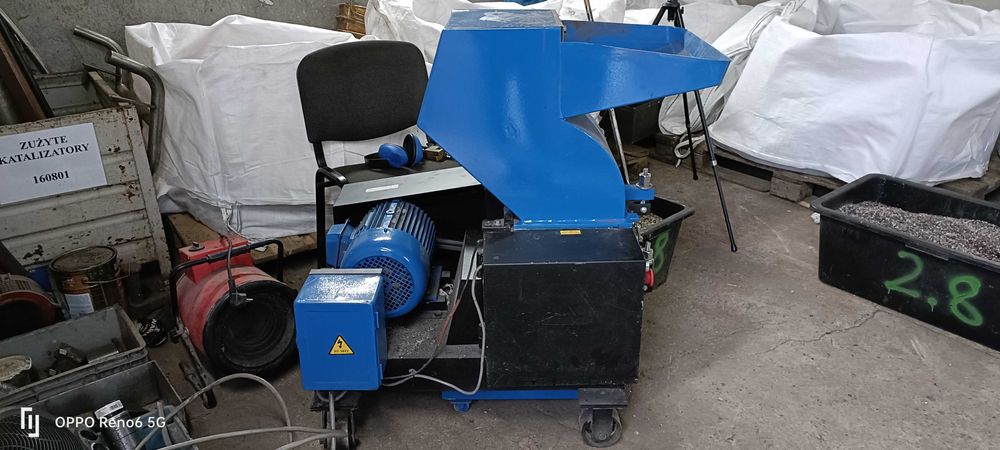 Młyn Młynek Stiler do Tworzyw sztucznych ,kabli ,papieru itp. 4 kW