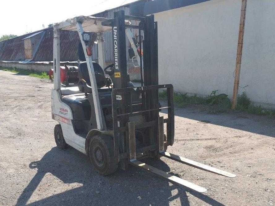 Вилочний погрузчик б/у Nissan (Япония) FG20, газовый автопогрузчик бу