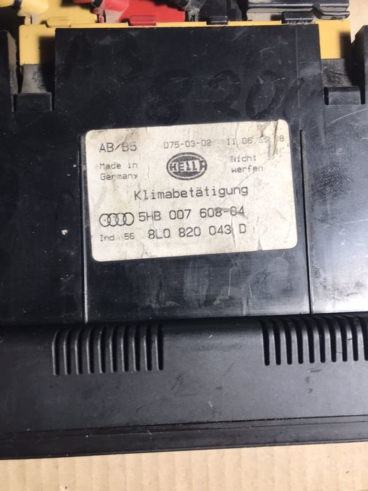 Блок управления климат контролем.