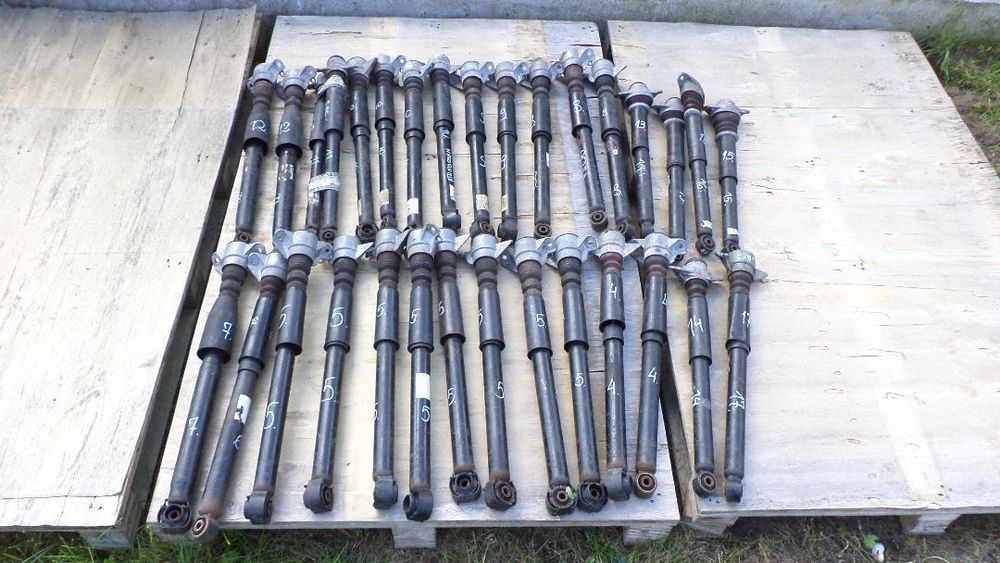 Amortyzator tył prawy lewy Skoda Superb 814901556277