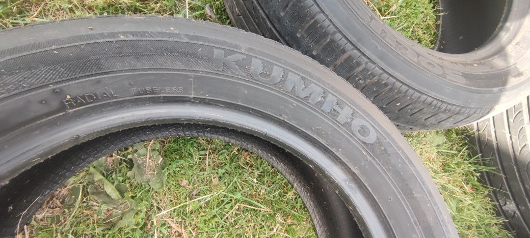 Резина літня r17 215/55 Kumho solus