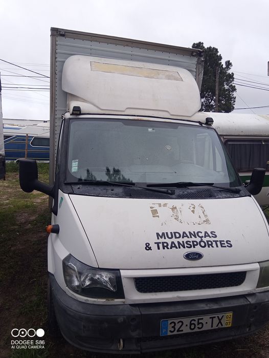 Estou a vender essa carrinha