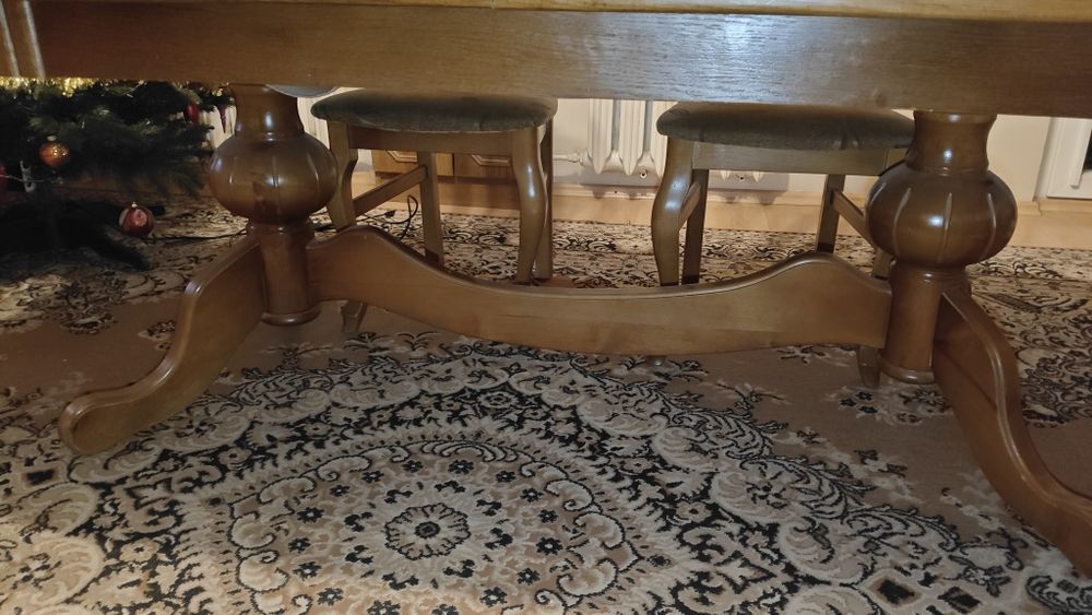 Stół owalny - rozkładany (bez krzeseł)