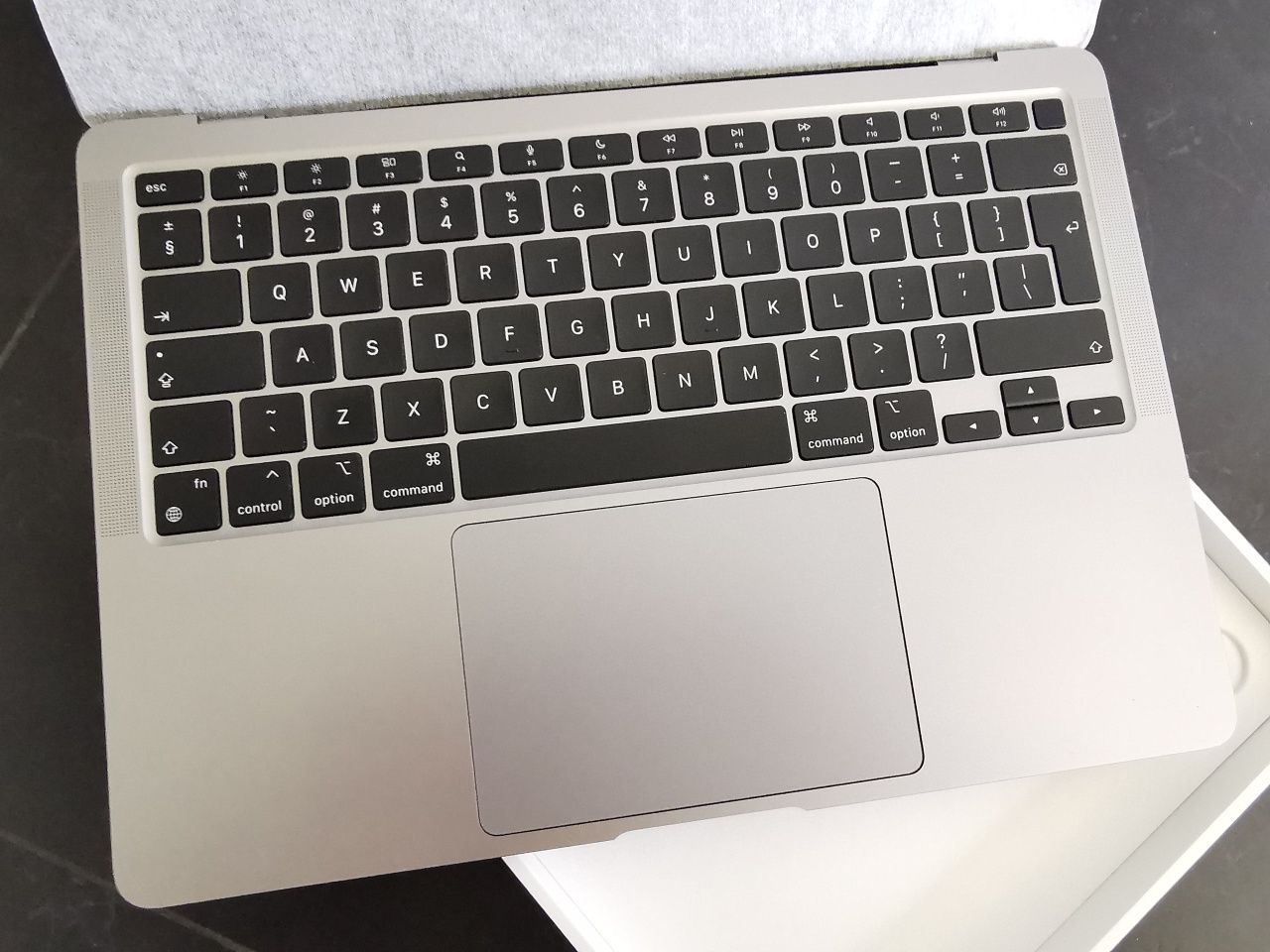 Nowy Macbook Air M1 Komplet z Media Markt box 2023