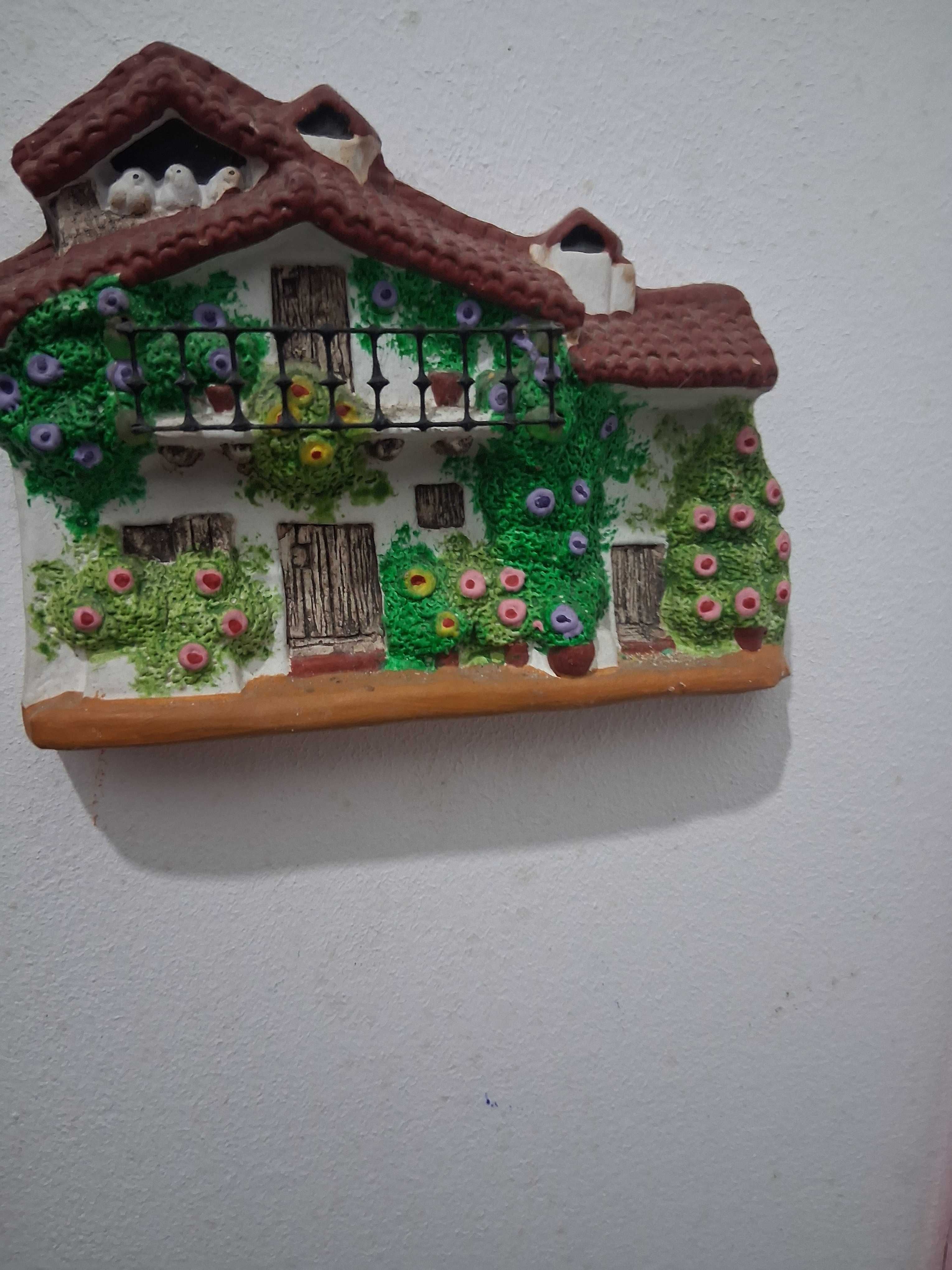 Casinhas pintadas a mao
