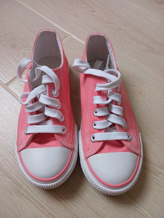 Кеди для дівчинки розмір 30 (б/в)