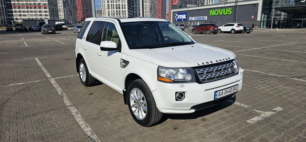 Land Rover LR2(Freelander)