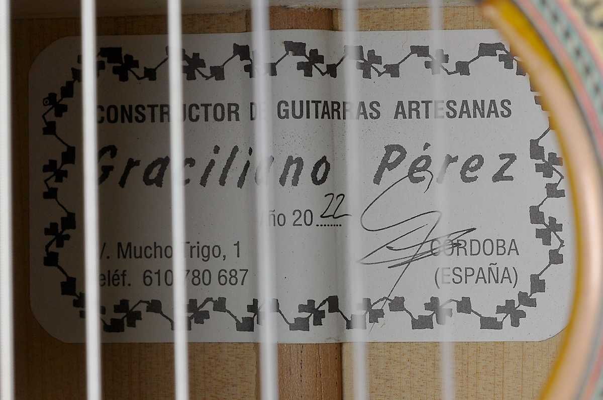 Gitara flamenco Graciliano Perez mmodel "mixta" - video