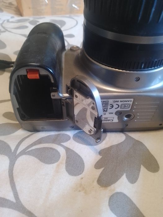 Canon 300D (DS6041)
