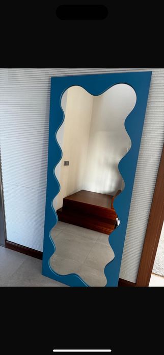 Duże lustro w stylu Gustaf Westman