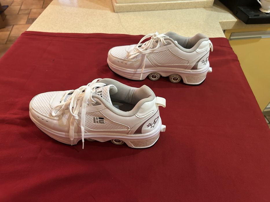 Роликовые кроссовки Liekick.