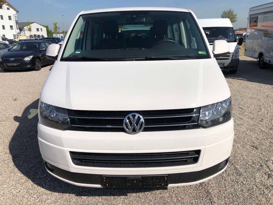 Volkswagen T5 2.0 дізель. Супер стан.