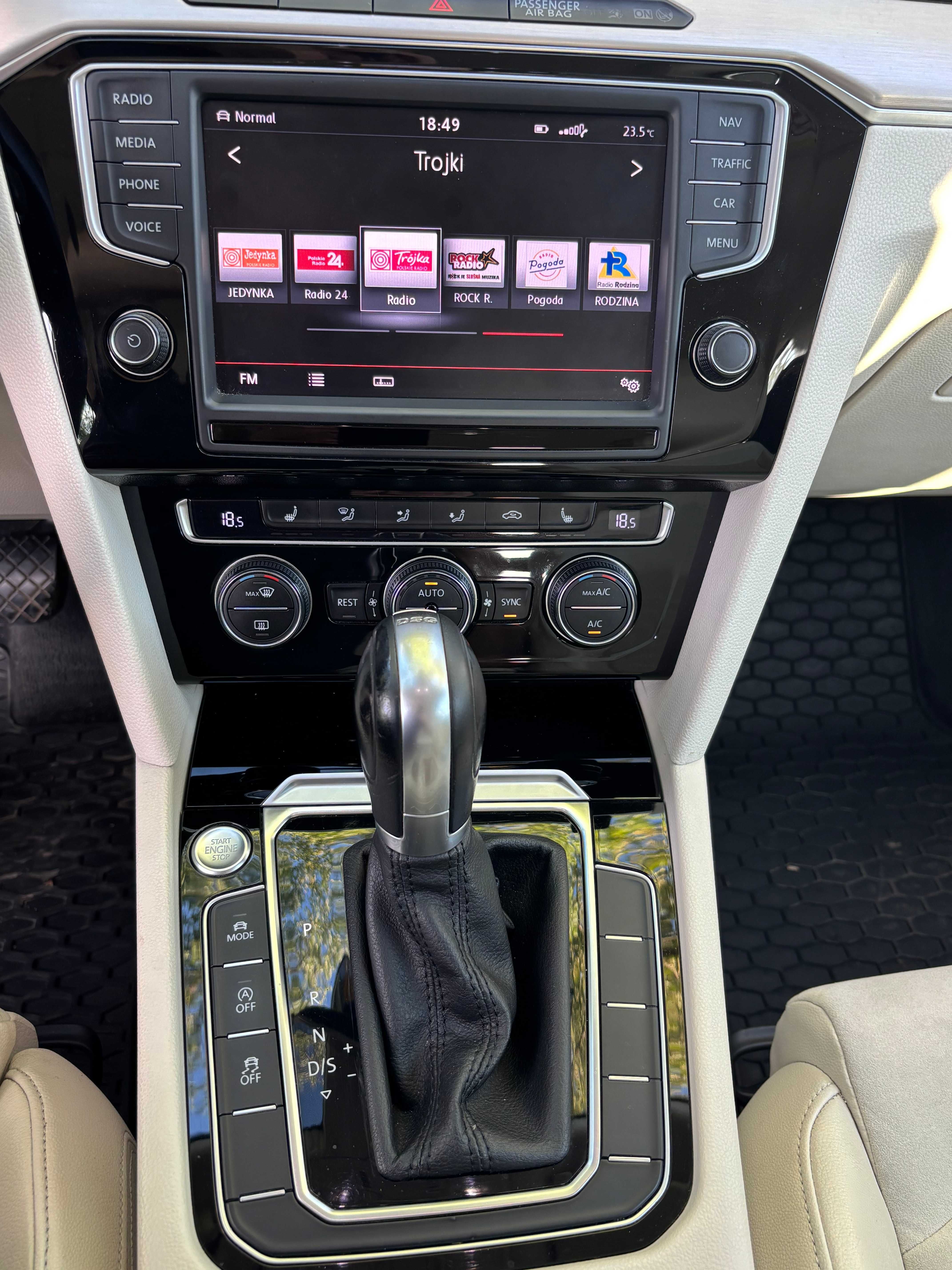 Volkswagen PASSAT B8 Variant, Highline, 2.0 TSI, 220 KM, 2015 r.