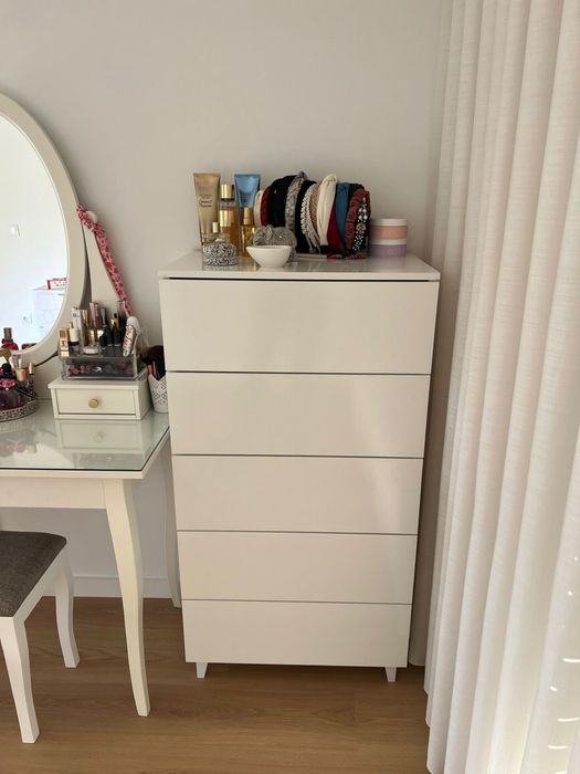 Comoda 61 x 117
