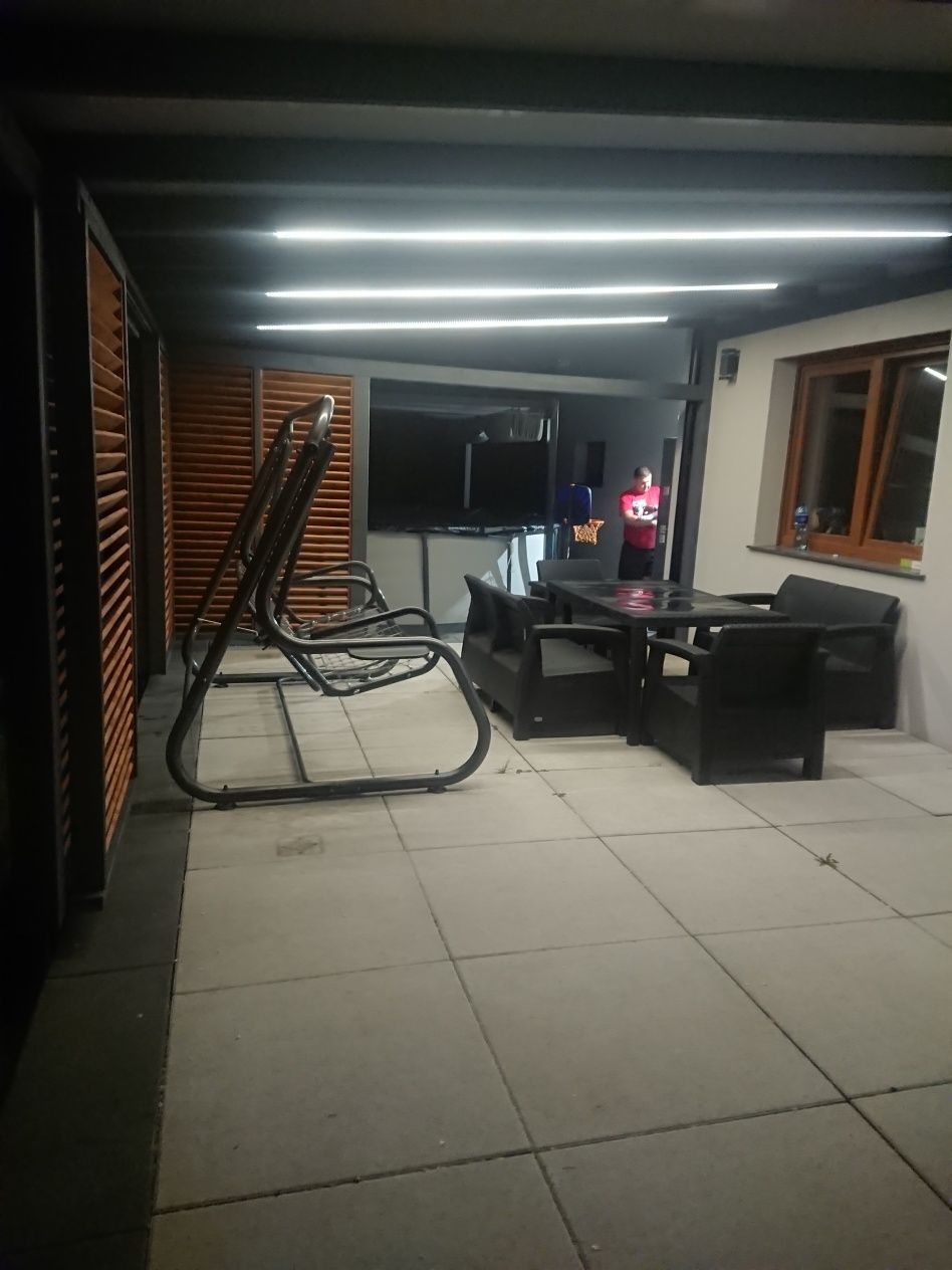 Zadaszenie tarasu poliweglnem patio pergola shuttersy