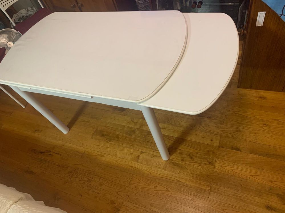 Mesa Jantar com 2 extensões 60€ Negociavel