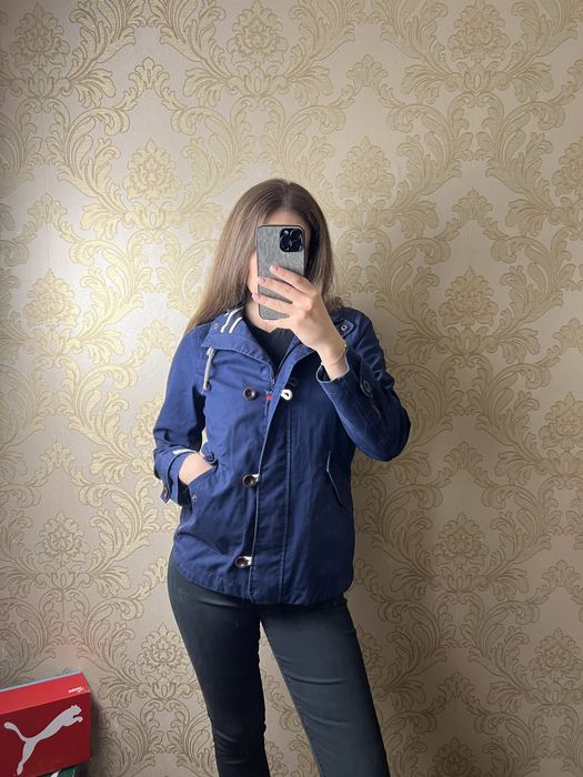 Осіння куртка жіноча в гарному стані від Waterproof & Breathable