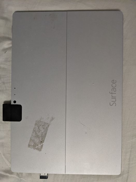 Microsoft Surface Pro 3  i5/4Gb/128Gb трещины на экране