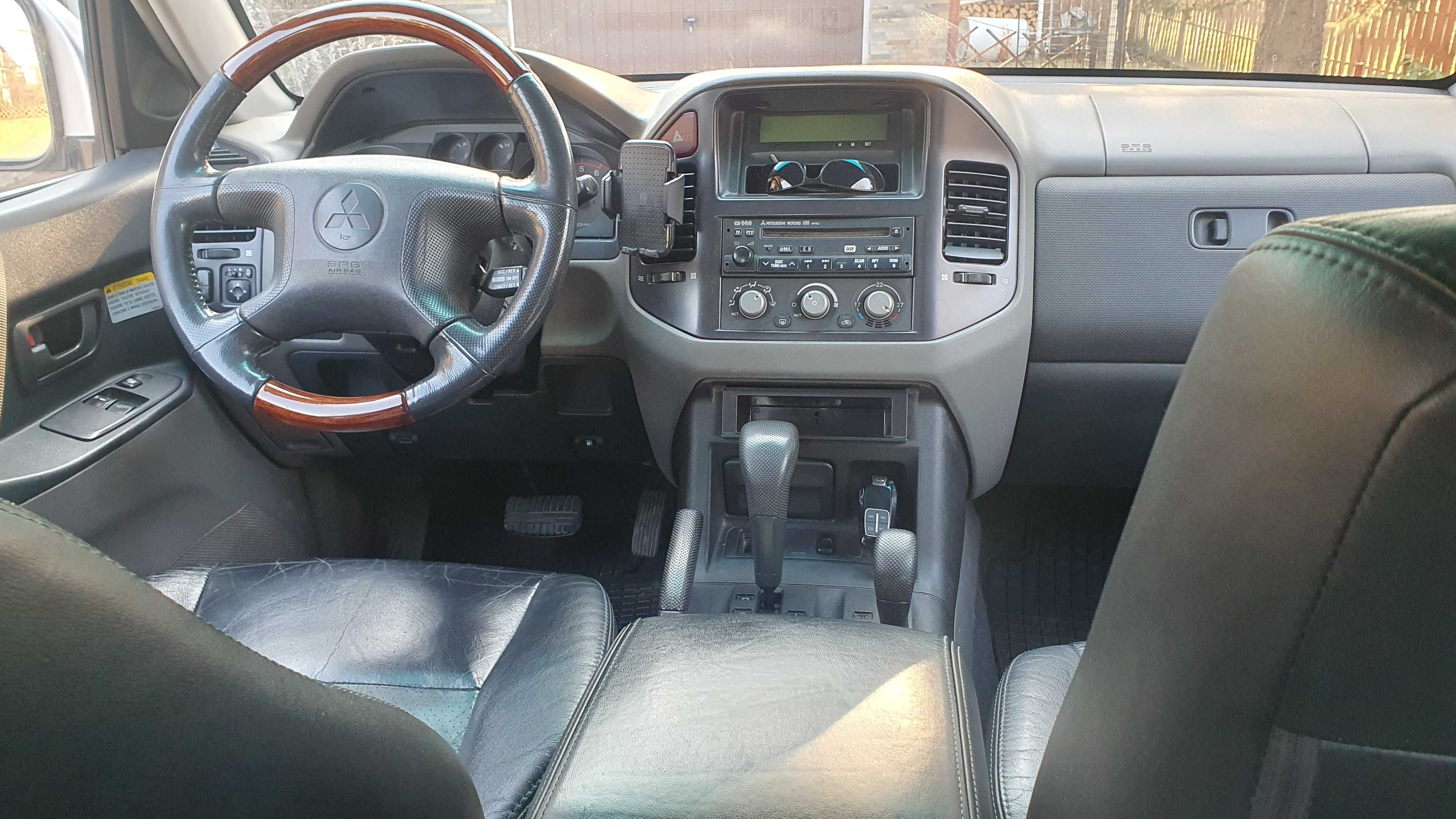 MITSUBISHI PAJERO III 3.2DiD automat  2005r