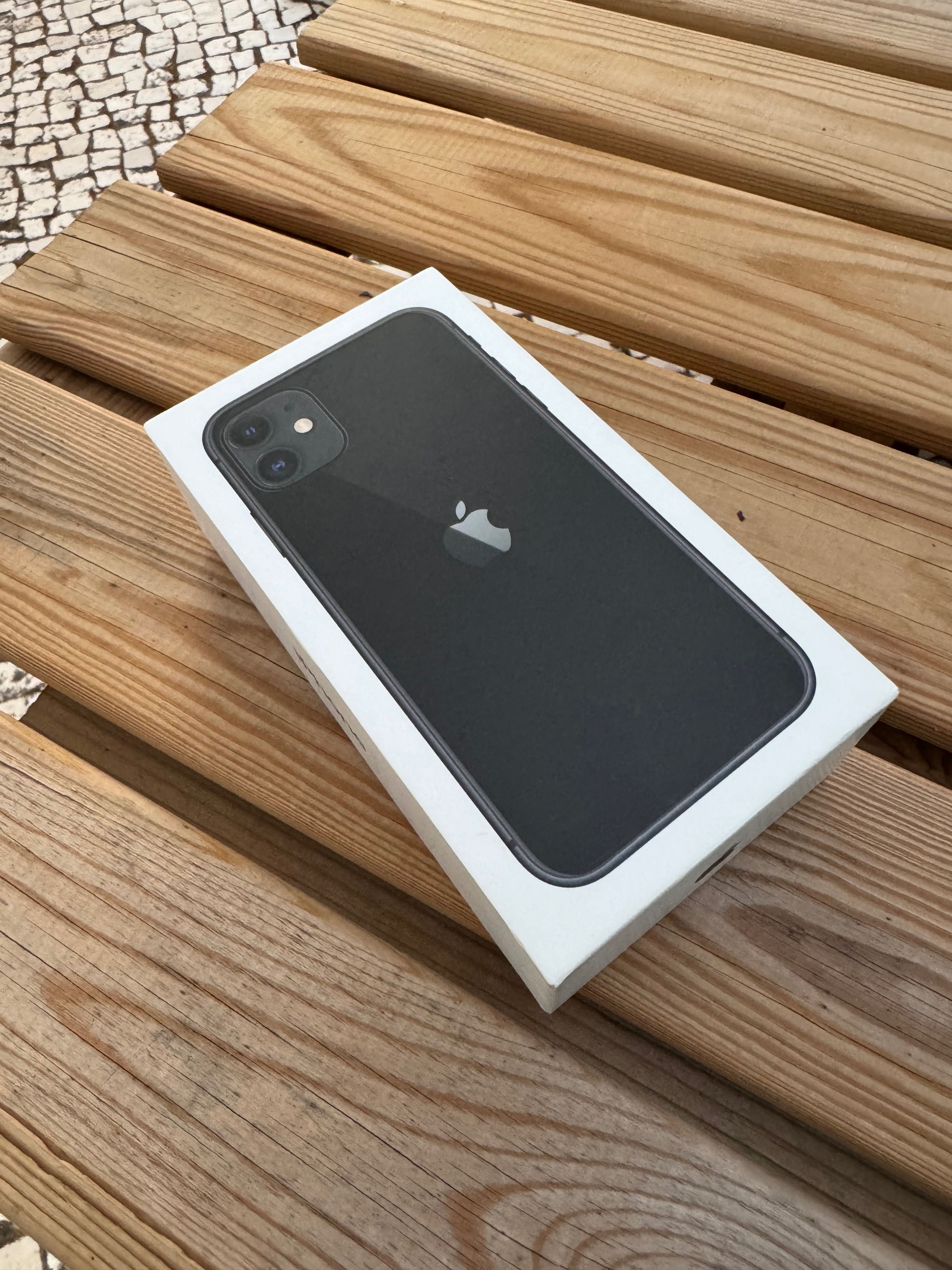 iPhone 11 de 64GB em muito bom estado