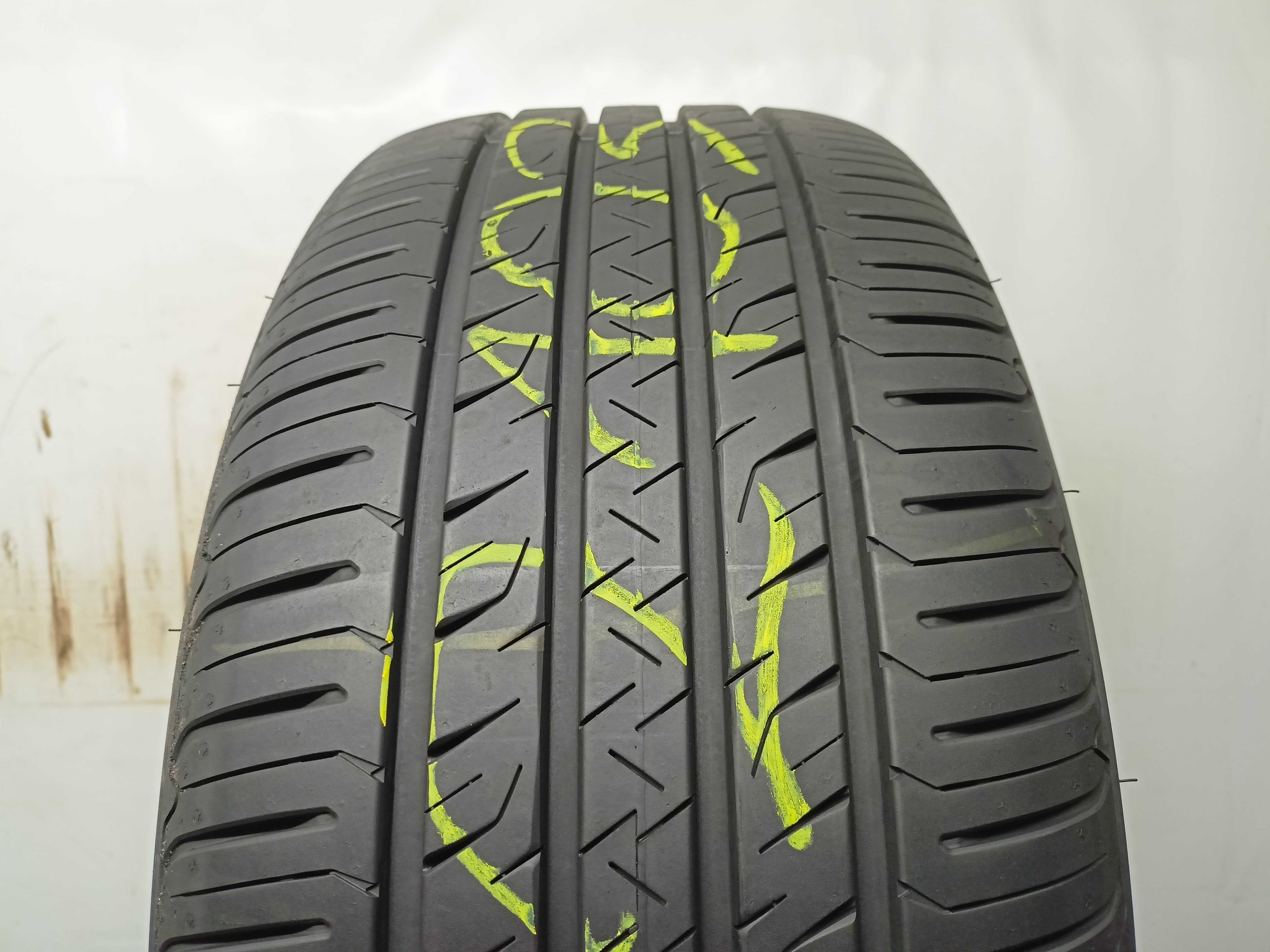 Goodyear Efficientgrip 245/45/19 2023r. 102V 7,5mm Jak Nowa (2103)