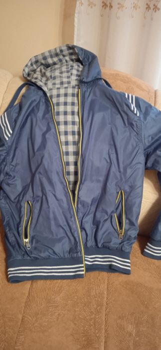 Курточка на дві стороні