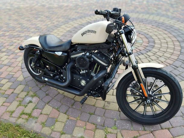 Harley Davidson Sportster Iron 883 !