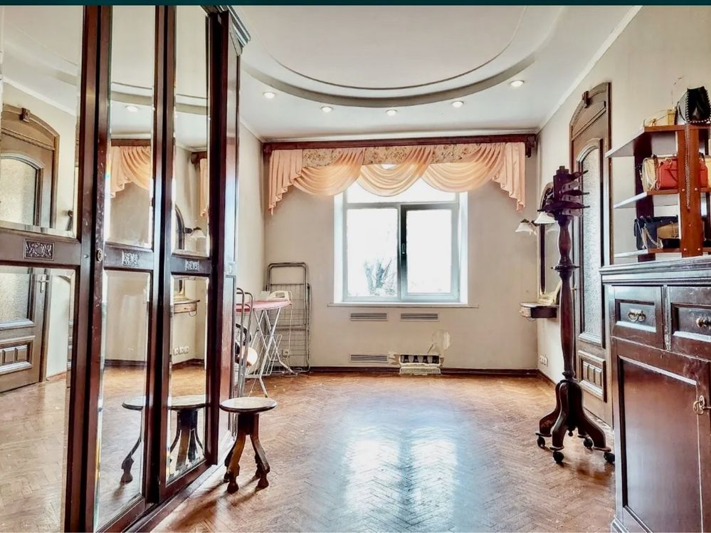 Продам 3к кв. 70кв.м., Центр, ул.Грушевского