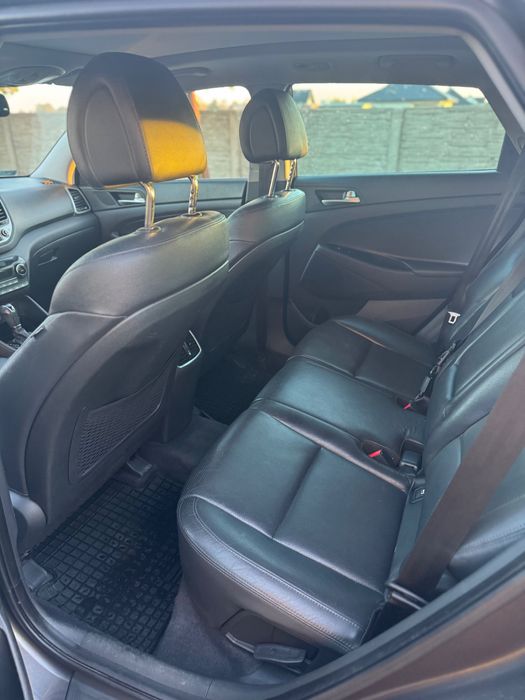 Sprzedam Hyundai Tucson, skóra , automat