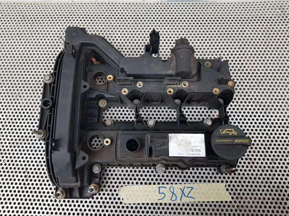 Ford Fiesta MK7 VII 1.0 Ecoboost Pokrywa zaworów