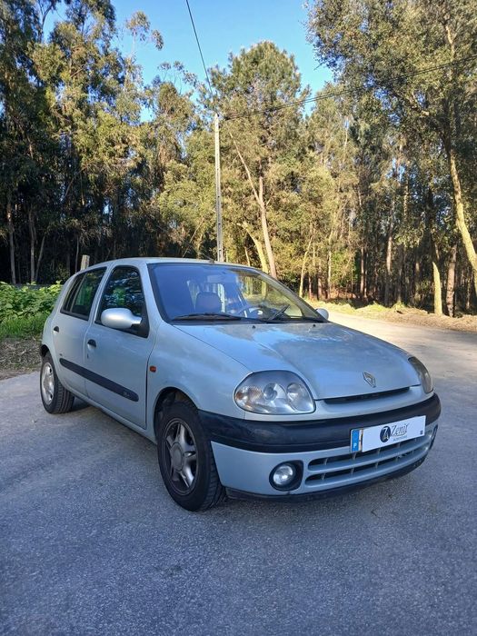 RENAULT CLIO II 1.2 16V de 2001 - Peças Usadas (9783)