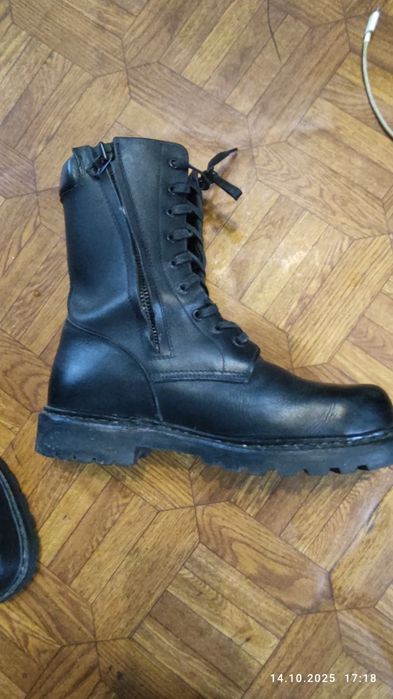 Чоловічі  Сапоги кожані розмір 43-44