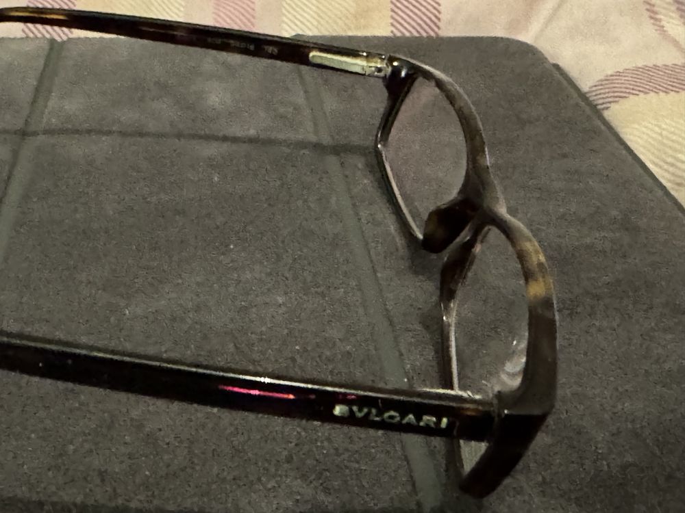 Armacao oculos Bulgari