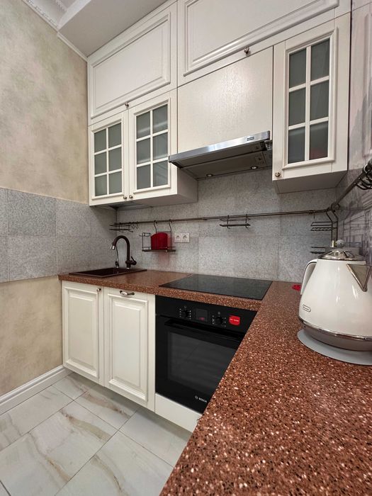 Жилянська 118 Елегант 4 поверх хороший стан pet-friendly