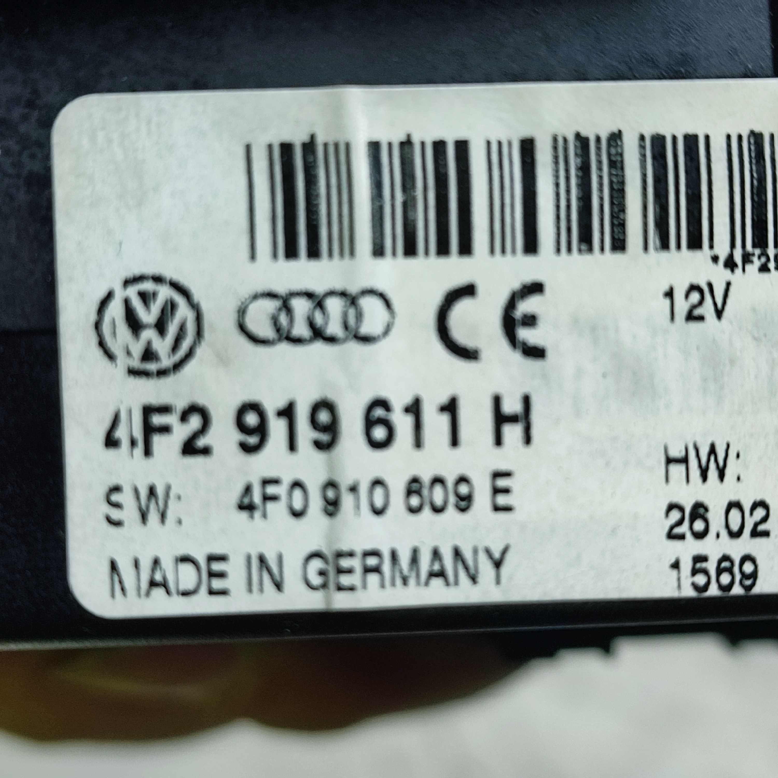 Panel sterowania radiem klimatyzacją Audi a6 c6 Anglia 4F2