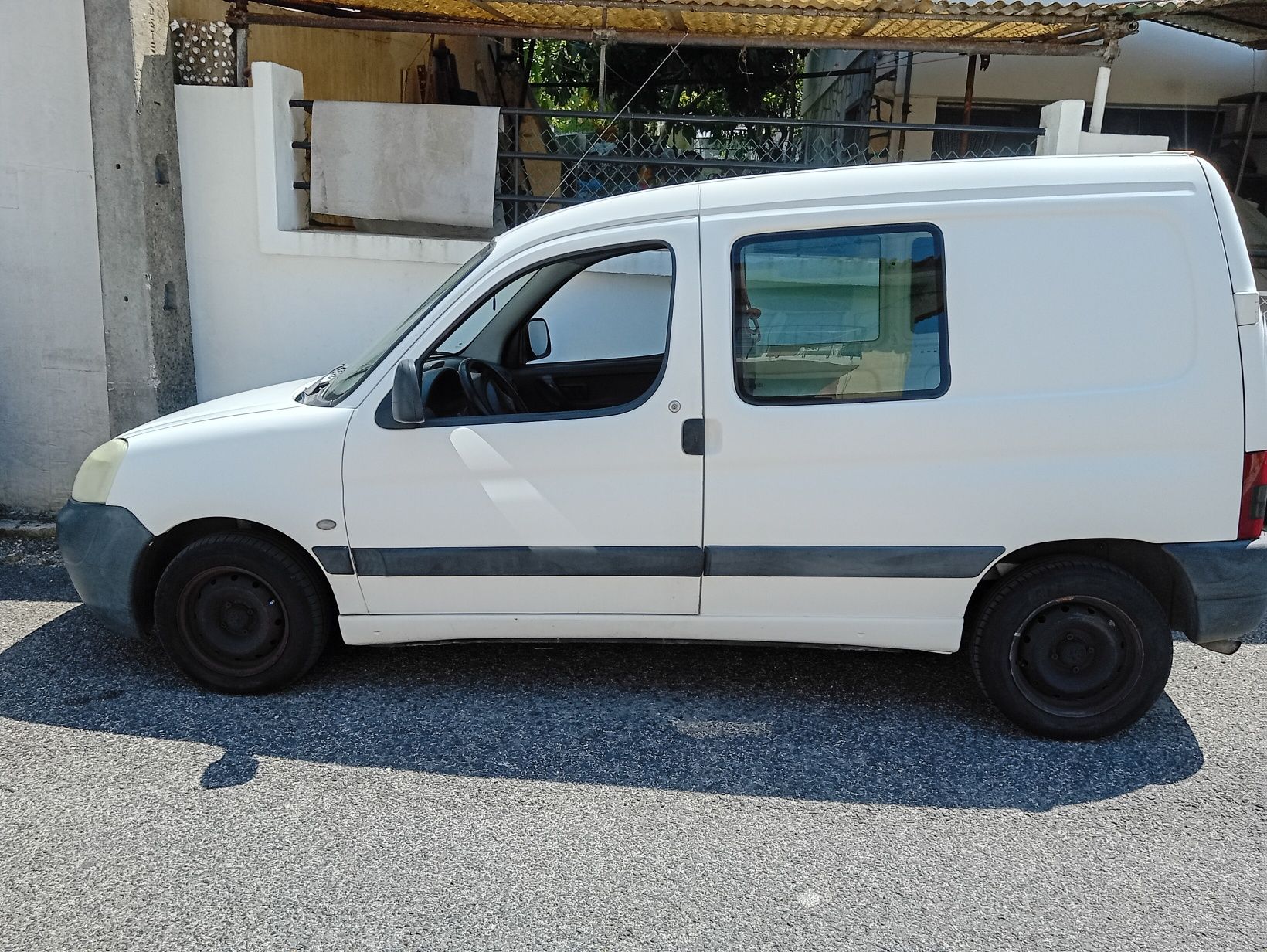 Peugeot partner bom estado