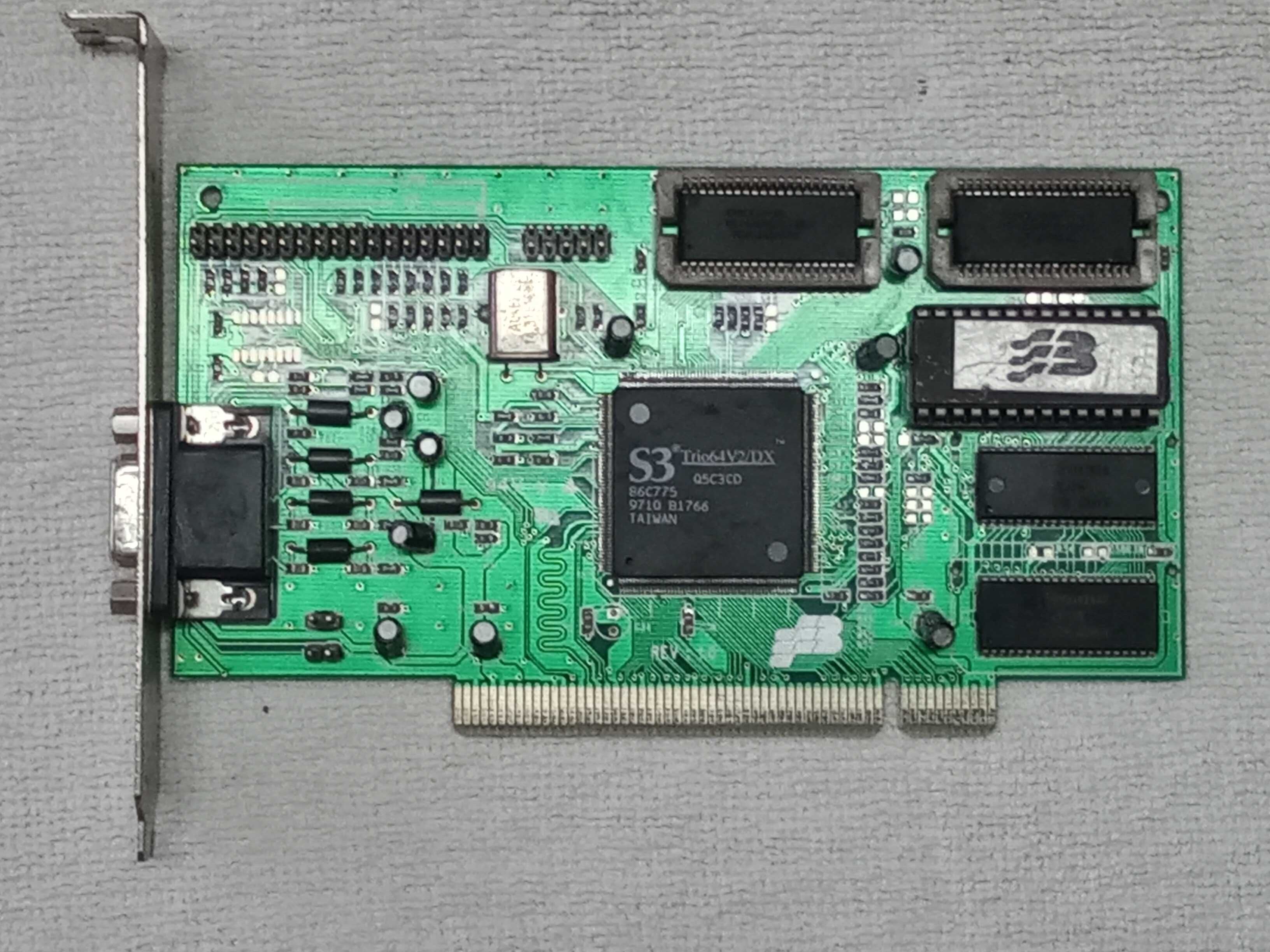 [PC Vintage] Placa de video S3 Trio 64V2 - PCI